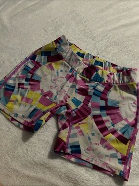Under Armour Women's Pink Blue Yellow Geometric Athletic Shorts